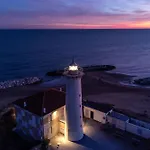 Renovated Flat Next To The Beach - Beahost